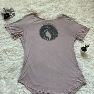 Old Navy graphic tee